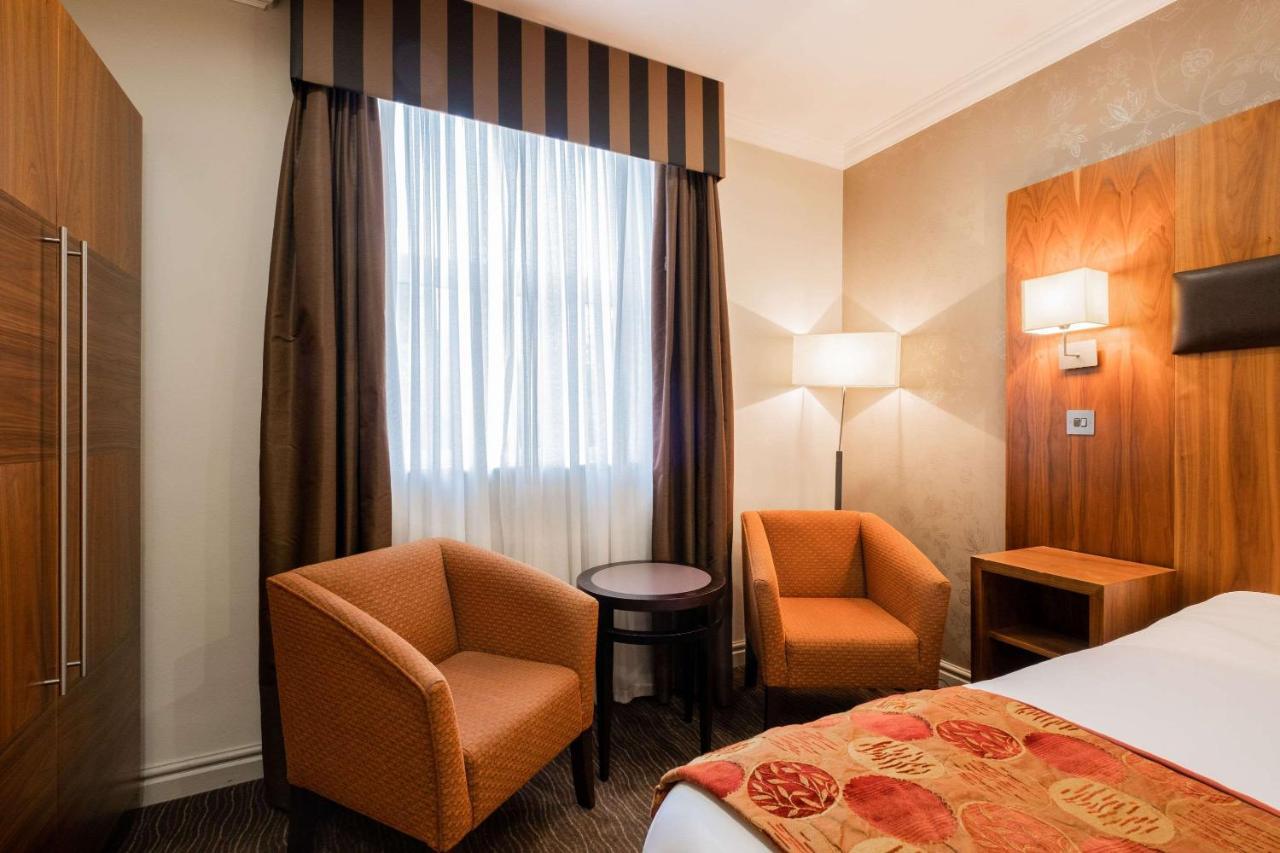 Ramada By Wyndham Cheltenham Golden Valley Экстерьер фото