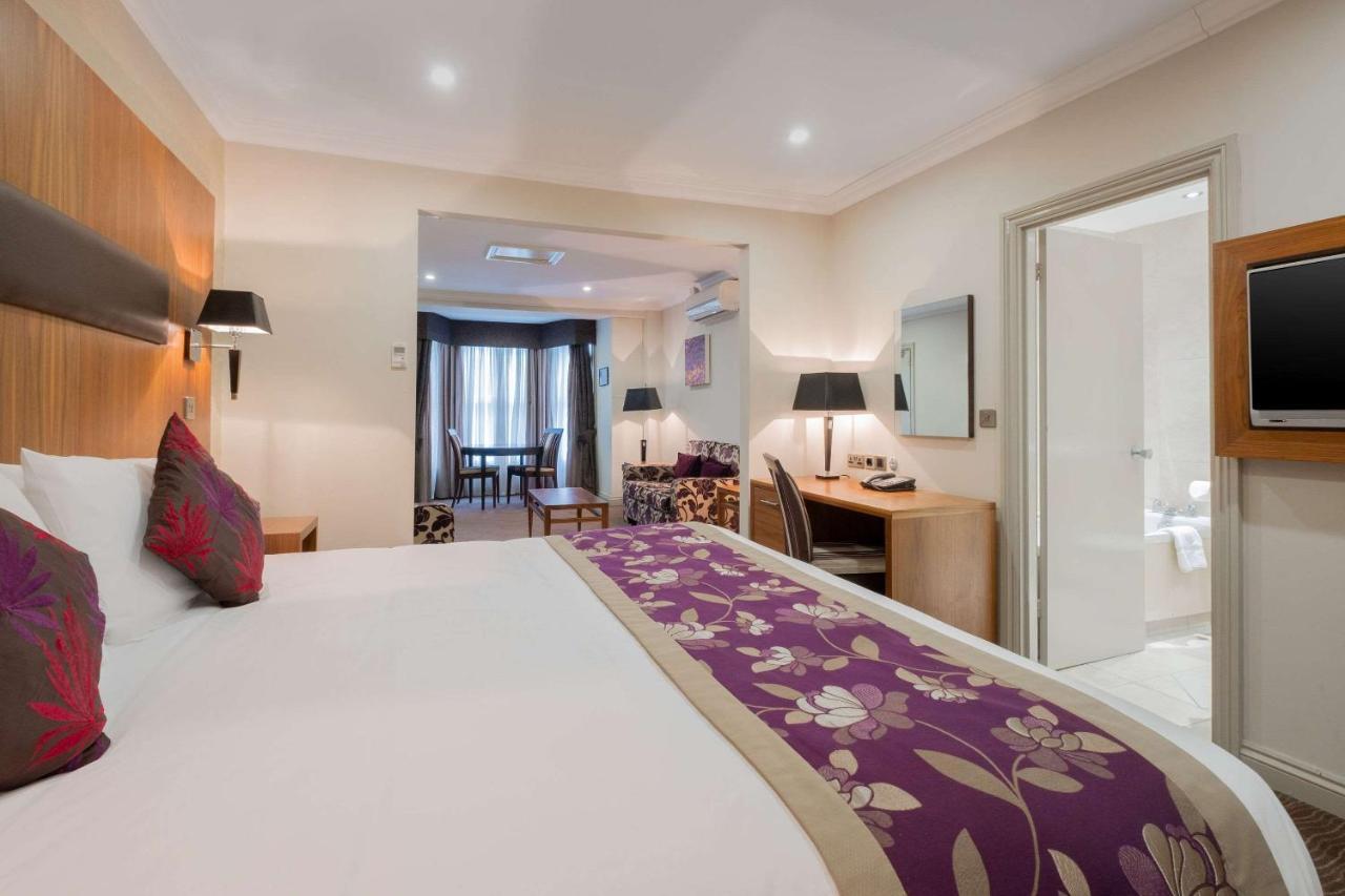 Ramada By Wyndham Cheltenham Golden Valley Экстерьер фото