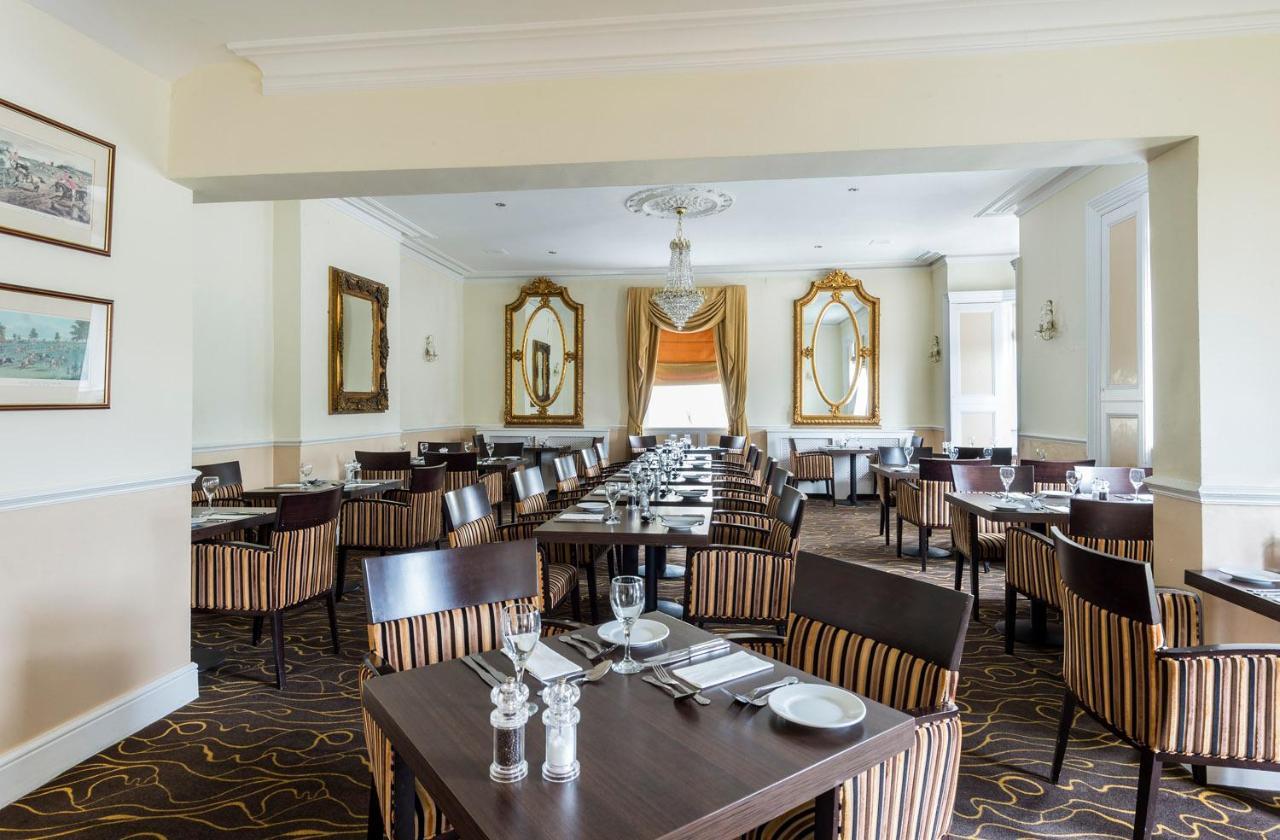 Ramada By Wyndham Cheltenham Golden Valley Экстерьер фото
